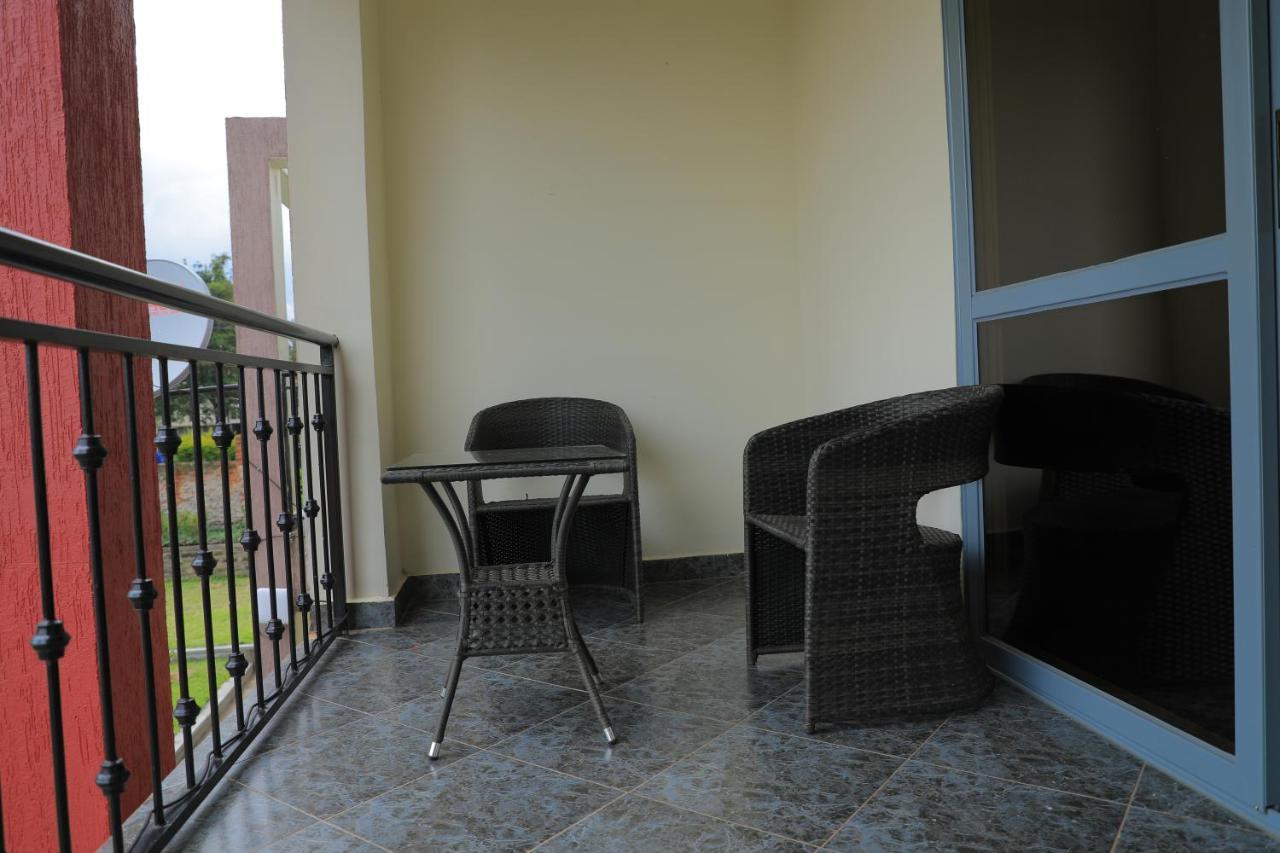 Silver Oaks Hotel Boma Fort Portal Ngoại thất bức ảnh