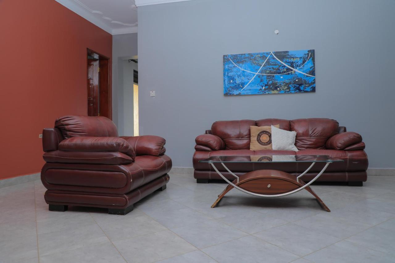 Silver Oaks Hotel Boma Fort Portal Ngoại thất bức ảnh